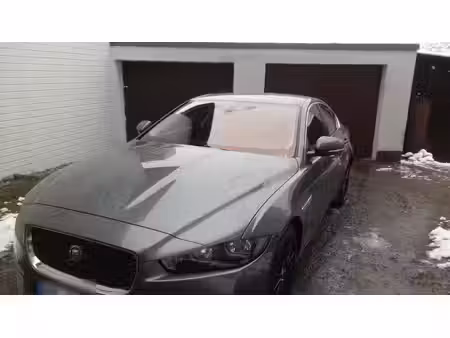 Jaguar XE D165 2.0 163
