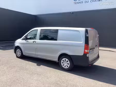 Mercedes-Benz Vito 111 1.6 114