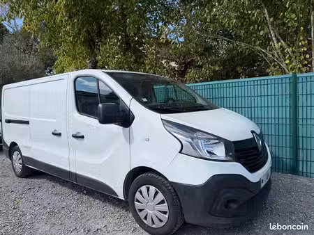 Renault Trafic dCi 120