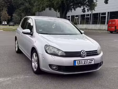 Volkswagen Golf 1.6 TDI 105 Confortline
