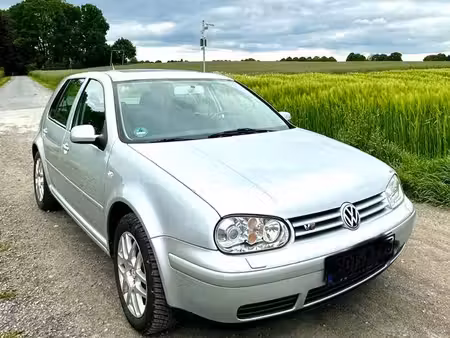 Volkswagen Golf 2.3 170