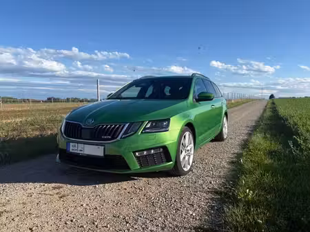 Škoda Octavia RS 2.0 TSI 230