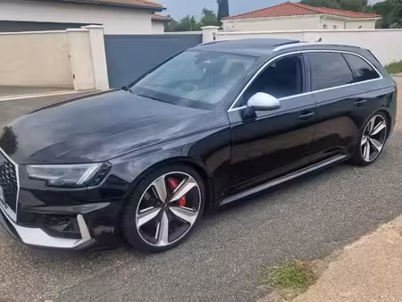 Audi A4 RS4 V6 2.9 TFSI 450 quattro