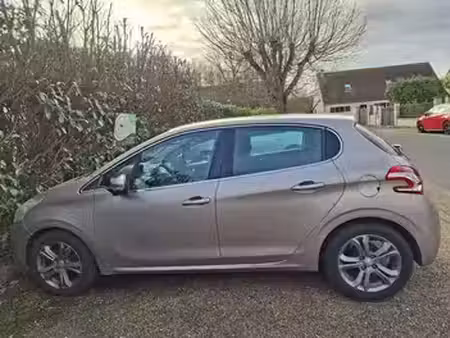 Peugeot 208 1.2 PureTech 82 Allure