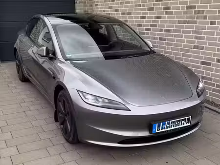Tesla Model 3 283