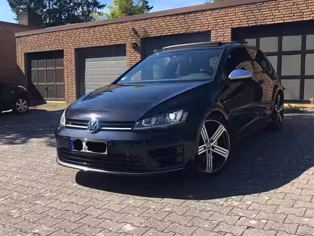 Volkswagen Golf R 2.0 TSI 300 4Motion