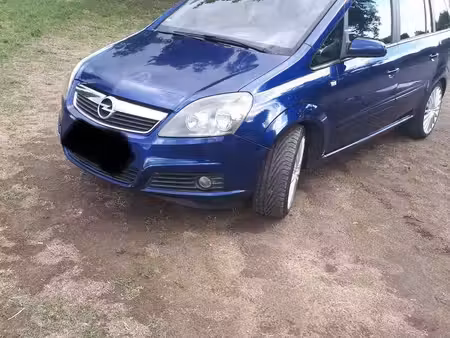 Opel Zafira 1.6 105 Edition
