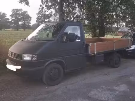 Volkswagen Transporter T4 2.5 TDI 88