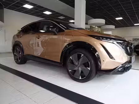 Nissan Ariya 242