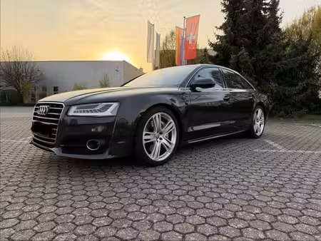 Audi A8 V8 4.2 TDI 385 quattro