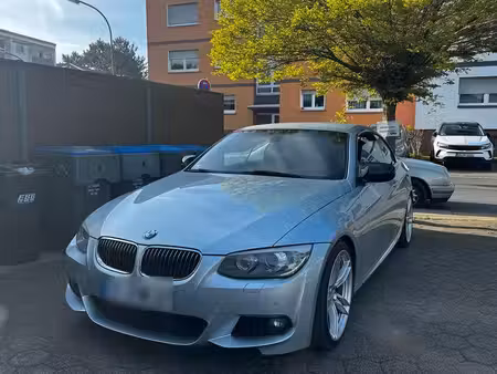 BMW Série 3 330d 3.0 245