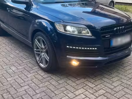 Audi Q7 V6 3.0 quattro