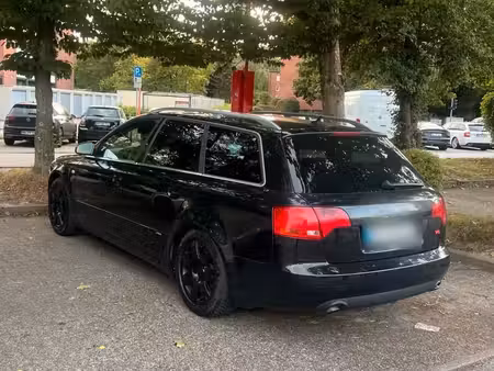Audi A4 V6 2.5 TDI 163 S line