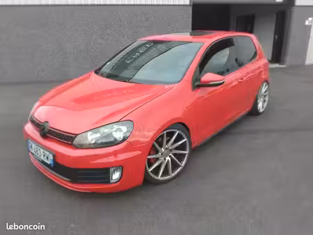Volkswagen Golf GTI 2.0 TSI 210