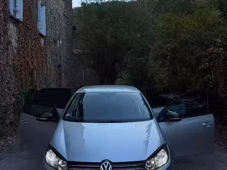 Volkswagen Golf 1.6 TDI 105
