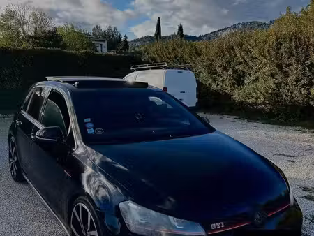 Volkswagen Golf GTI 2.0 TSI 230 Performance