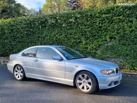 BMW Série 3 330d 3.0 204