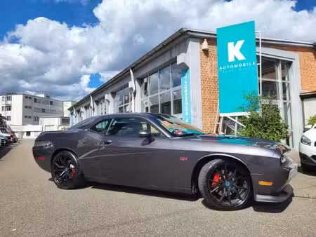 Dodge Challenger SRT V8 6.4