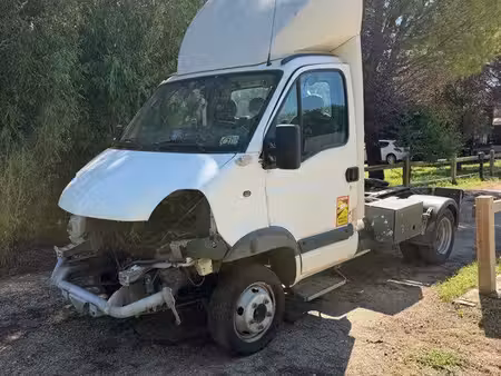 Renault Mascott V6 3.0