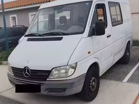 Mercedes-Benz Sprinter 208 156