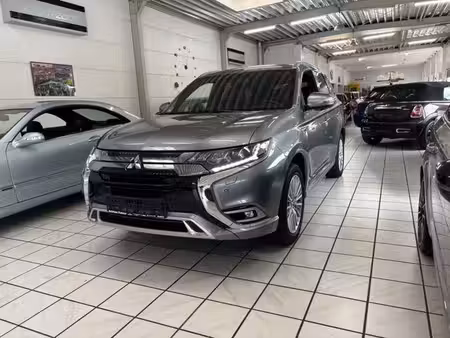 Mitsubishi Outlander PHEV 2.4 135 Intro Edition 4x4