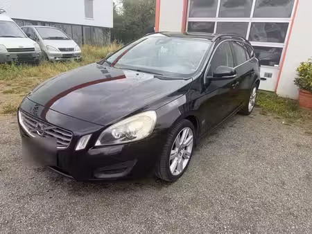 Volvo V60 2.0 163
