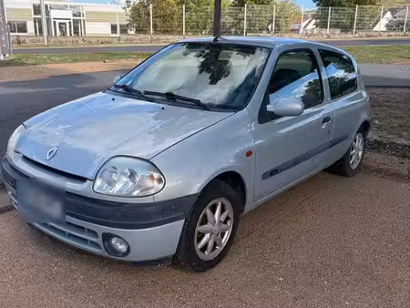 Renault Clio 1.4 98