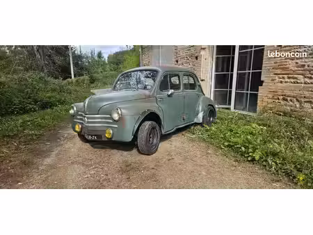 Renault 4CV 