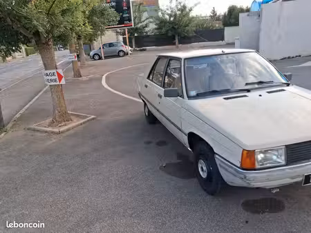 Renault R9