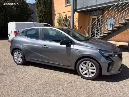 Renault Clio E-Tech 1.6 145 Evolution