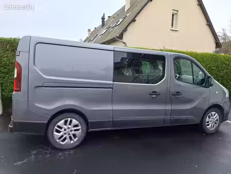 Renault Trafic dCi 145