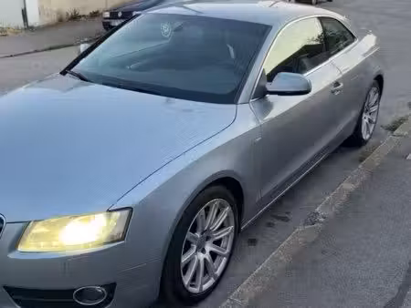 Audi A5 V6 2.7 TDI 190