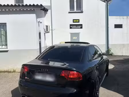 Audi A4 RS4 V8 4.2 quattro