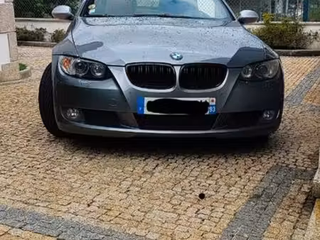 BMW Série 3 330d 3.0 231