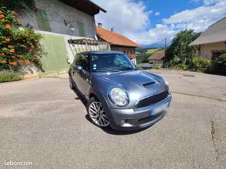Mini Mini John Cooper Works 1.6 211