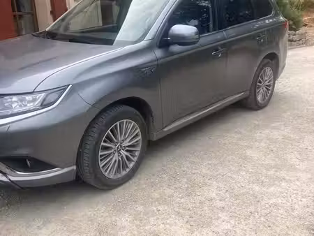 Mitsubishi Outlander PHEV 4x4