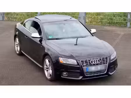 Audi A5 S5 V8 4.2 FSI 354 quattro