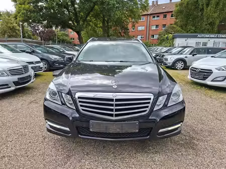 Mercedes-Benz Classe E E 200