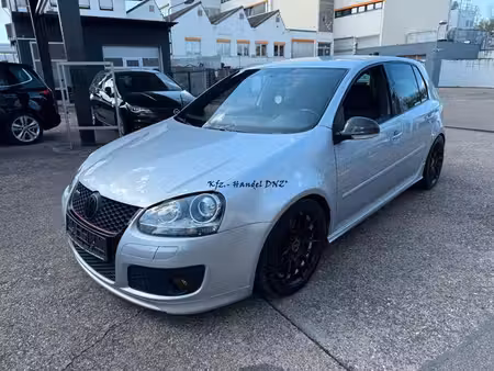 Volkswagen Golf GTI 2.0 TFSI 230