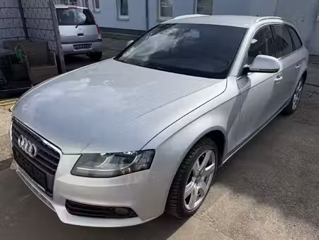 Audi A4 1.8 TFSI 160 Attraction