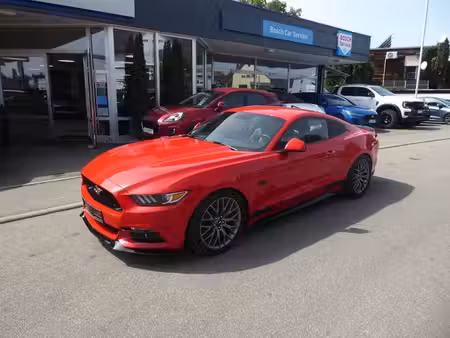 Ford Mustang Fastback V8 5.0 421