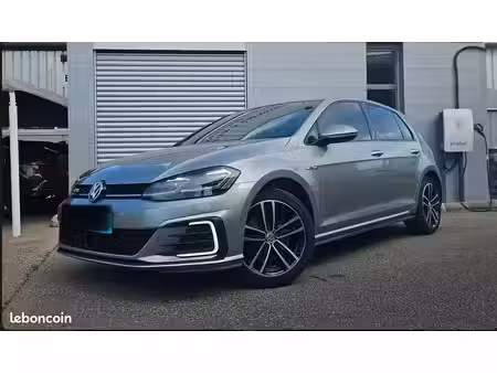 Volkswagen Golf GTE 1.4 245