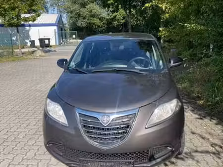 Lancia Ypsilon 1.2 69 Gold