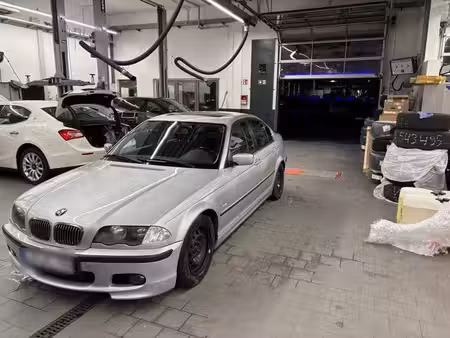 BMW Série 3 323i 2.5 170