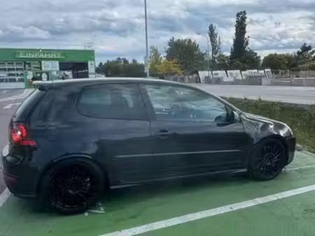 Volkswagen Golf GTI 2.0 TFSI 230