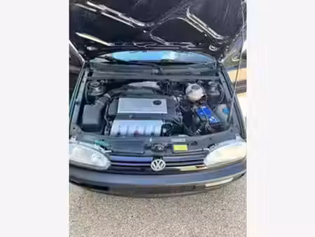 Volkswagen Golf VR6 V6 2.8 174