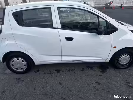 Chevrolet Spark 1.0 68