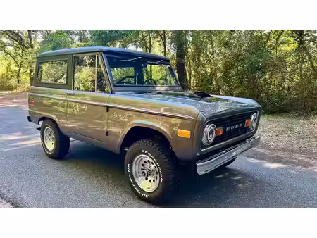 Ford Bronco 