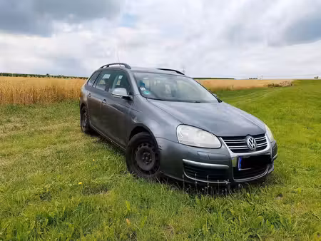 Volkswagen Golf 1.9 TDI 105