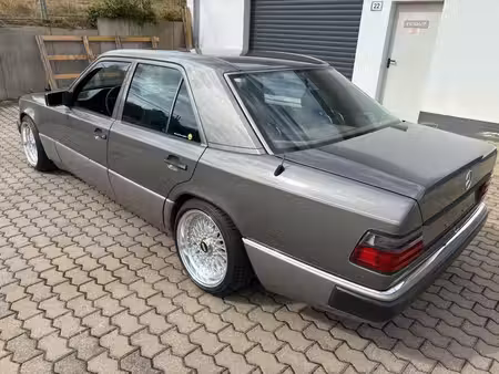 Mercedes-Benz Classe E 230 E